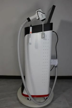 Аппарат для лазерной эпиляции и диодного омоложения Esthetician