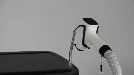 Аппарат для лазерной эпиляции и диодного омоложения Esthetician